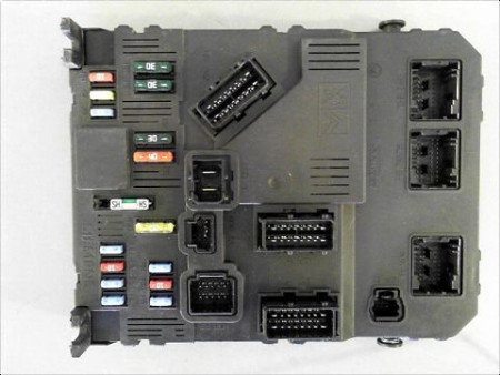 BOITIER GESTION HABITACLE PEUGEOT 206+ 09-13