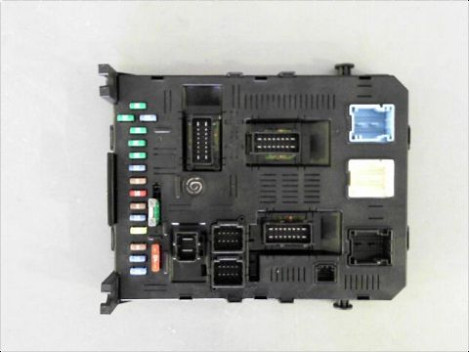 BOITIER GESTION HABITACLE PEUGEOT 307 SW 05-08