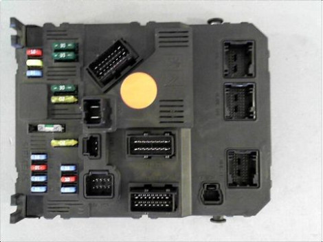 BOITIER GESTION HABITACLE PEUGEOT 407 2004-2008