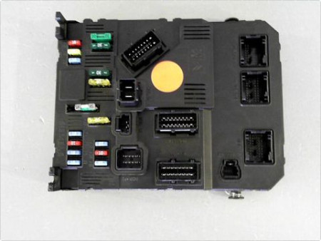 BOITIER GESTION HABITACLE PEUGEOT 407 2004-2008