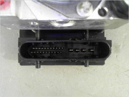 UNITE HYDRAULIQUE ABS RENAULT CLIO III PH.1 ESTATE 2008-2009