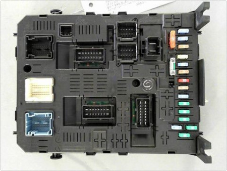 BOITIER GESTION HABITACLE PEUGEOT 307 BREAK 02-05