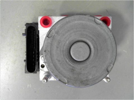 UNITE HYDRAULIQUE ABS TOYOTA AURIS 2007-2010
