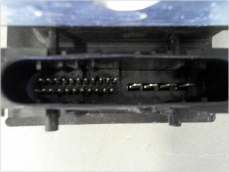 UNITE HYDRAULIQUE ABS TOYOTA AURIS 2007-2010