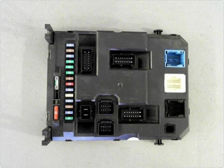 BOITIER GESTION HABITACLE PEUGEOT 207 5P