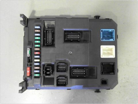BOITIER GESTION HABITACLE PEUGEOT 207 SW 2007-2013