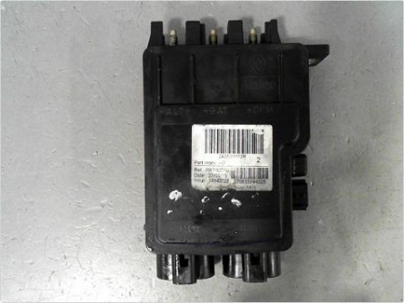 BOITE A FUSIBLES RENAULT LAGUNA III ESTATE 07-10