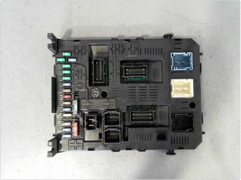 BOITIER GESTION HABITACLE PEUGEOT 308 2007-2011