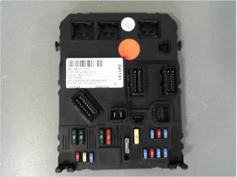 BOITIER GESTION HABITACLE PEUGEOT 1007 05-10