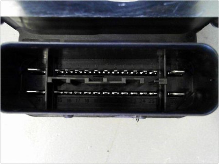 UNITE HYDRAULIQUE ABS TOYOTA YARIS III PH2 14-17