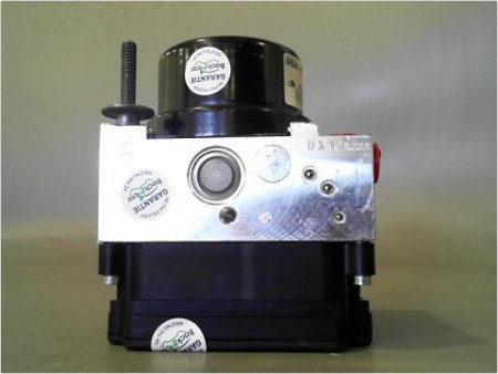 UNITE HYDRAULIQUE ABS TOYOTA YARIS III PH2 14-17