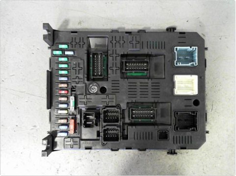 BOITIER GESTION HABITACLE PEUGEOT 308 PH2  2011-2013