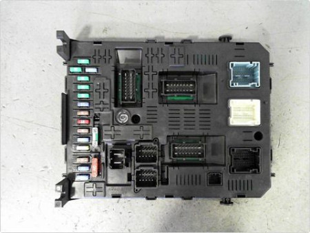 BOITIER GESTION HABITACLE PEUGEOT 308 PH2  2011-2013