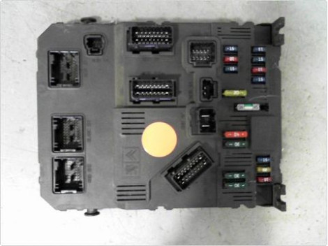 BOITIER GESTION HABITACLE PEUGEOT 206 98-09