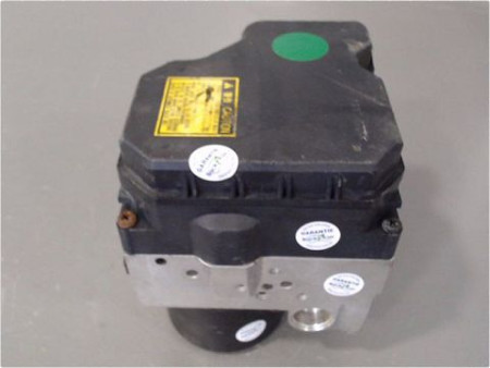 UNITE HYDRAULIQUE ABS TOYOTA AVENSIS VERSO 04-06