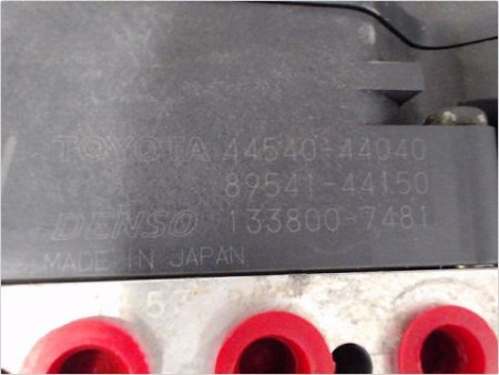 UNITE HYDRAULIQUE ABS TOYOTA AVENSIS VERSO 04-06