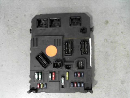BOITIER GESTION HABITACLE PEUGEOT 206 98-09