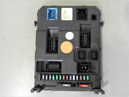 BOITIER GESTION HABITACLE PEUGEOT 207 5P