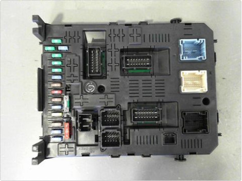 BOITIER GESTION HABITACLE PEUGEOT 308 2007-2011