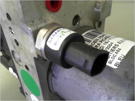 UNITE HYDRAULIQUE ABS CITROEN XSARA PICASSO 99-10