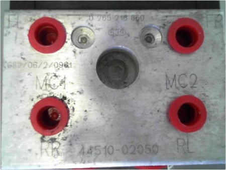 UNITE HYDRAULIQUE ABS TOYOTA COROLLA 2004-
