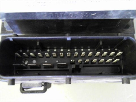 UNITE HYDRAULIQUE ABS TOYOTA COROLLA 2004-