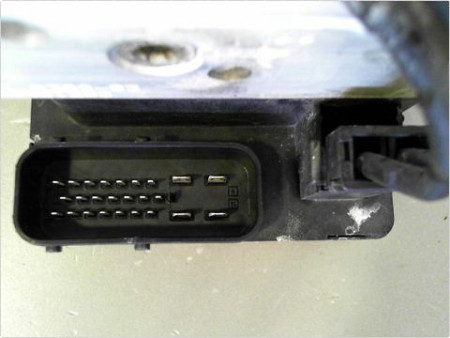 UNITE HYDRAULIQUE ABS VOLKSWAGEN GOLF IV 98-2004