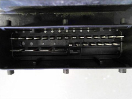UNITE HYDRAULIQUE ABS VOLVO V40 2000-2003