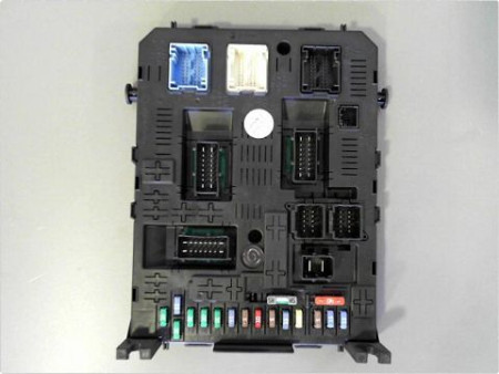 BOITIER GESTION HABITACLE PEUGEOT 308 PH2 SW 11-14