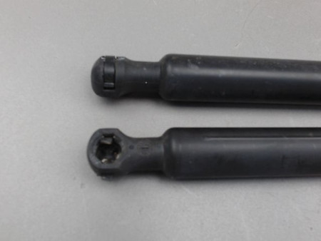 JEU VERINS HAYON PEUGEOT 208