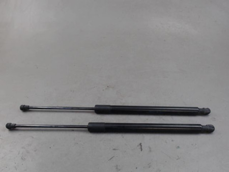 JEU VERINS HAYON VOLKSWAGEN GOLF