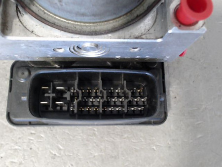 UNITE HYDRAULIQUE ABS TOYOTA YARIS