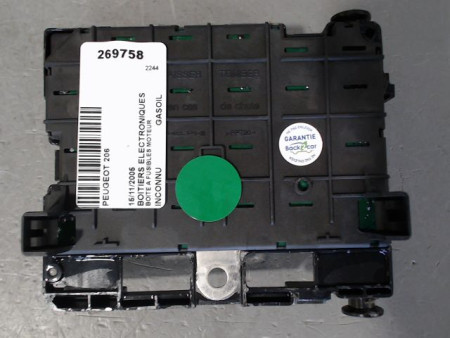 BOITE A FUSIBLES PEUGEOT 206
