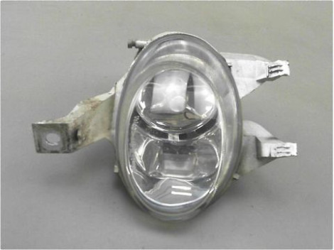 PHARE ANTIBROUILLARD AVANT DROIT PEUGEOT 206 98-09