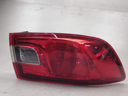 FEU ARRIERE GAUCHE  RENAULT CLIO