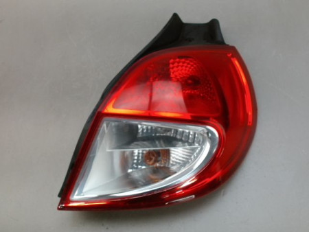 FEU ARRIERE DROIT RENAULT CLIO