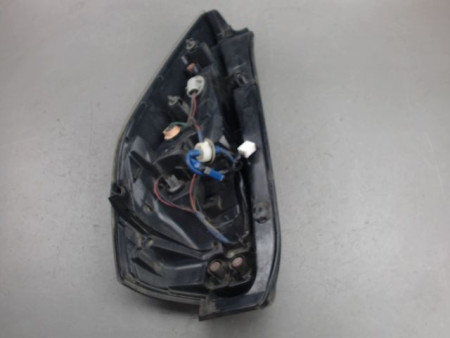 FEU ARRIERE DROIT MAZDA 5