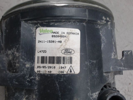 PHARE ANTIBROUILLARD AVANT DROIT FORD FIESTA