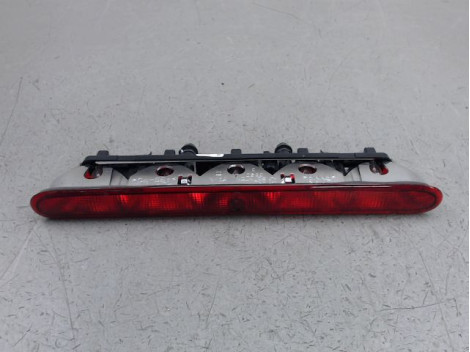 FEUX STOP SUPPLEMENTAIRE PEUGEOT 206