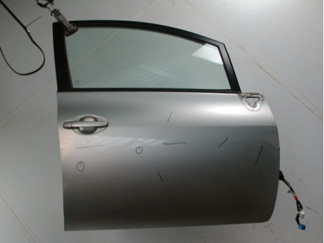 PORTE AVANT DROIT TOYOTA AURIS