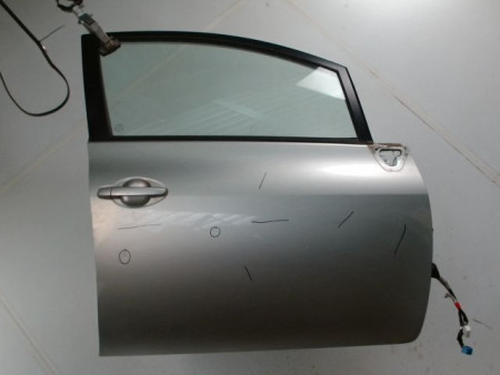 PORTE AVANT DROIT TOYOTA AURIS