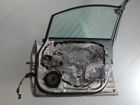 PORTE AVANT DROIT TOYOTA AURIS