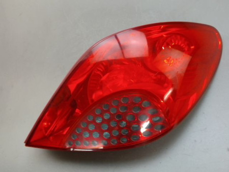 FEU ARRIERE DROIT PEUGEOT 207