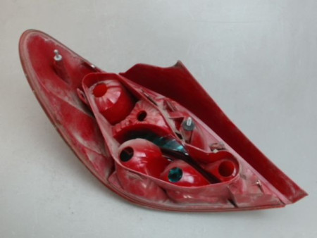 FEU ARRIERE DROIT PEUGEOT 207