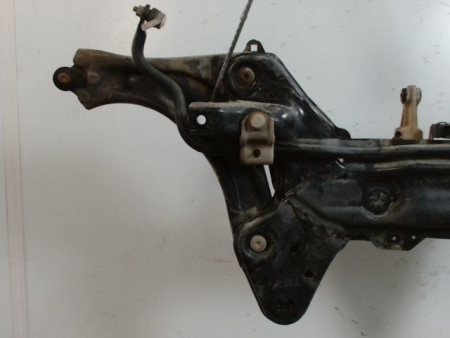 BERCEAU MOTEUR AVANT PEUGEOT 208