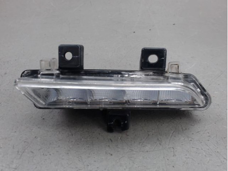 FEUX POSITION DROIT RENAULT CLIO