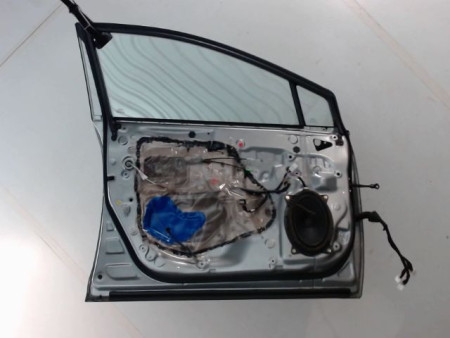PORTE AVANT GAUCHE TOYOTA AVENSIS