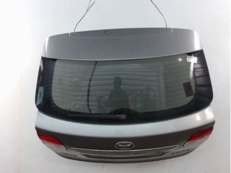 HAYON TOYOTA AVENSIS