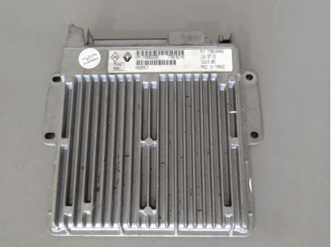 CALCULATEUR MOTEUR RENAULT CLIO