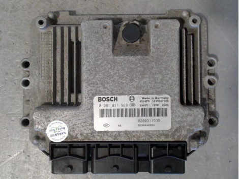 CALCULATEUR MOTEUR RENAULT LAGUNA